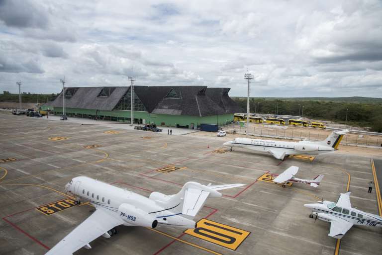 Imagem destacada de Governo programa leilões simplificados de blocos de aeroportos regionais