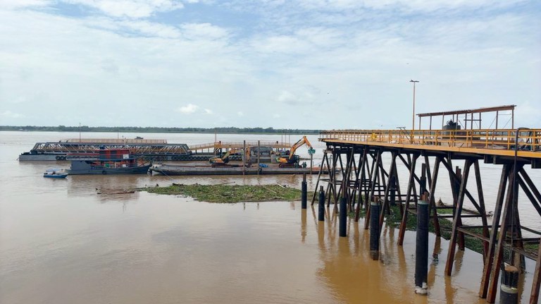 Imagem destacada de Avançam obras emergenciais no porto antigo de Itacoatiara