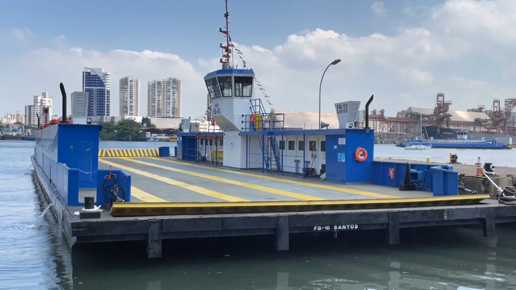 travessia balsas Santos-Guarujá