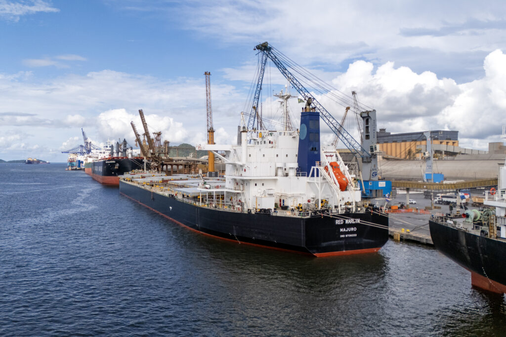 navio Red Marlin Paranaguá