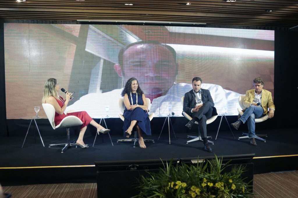 painel sobre crises globais Latam Export