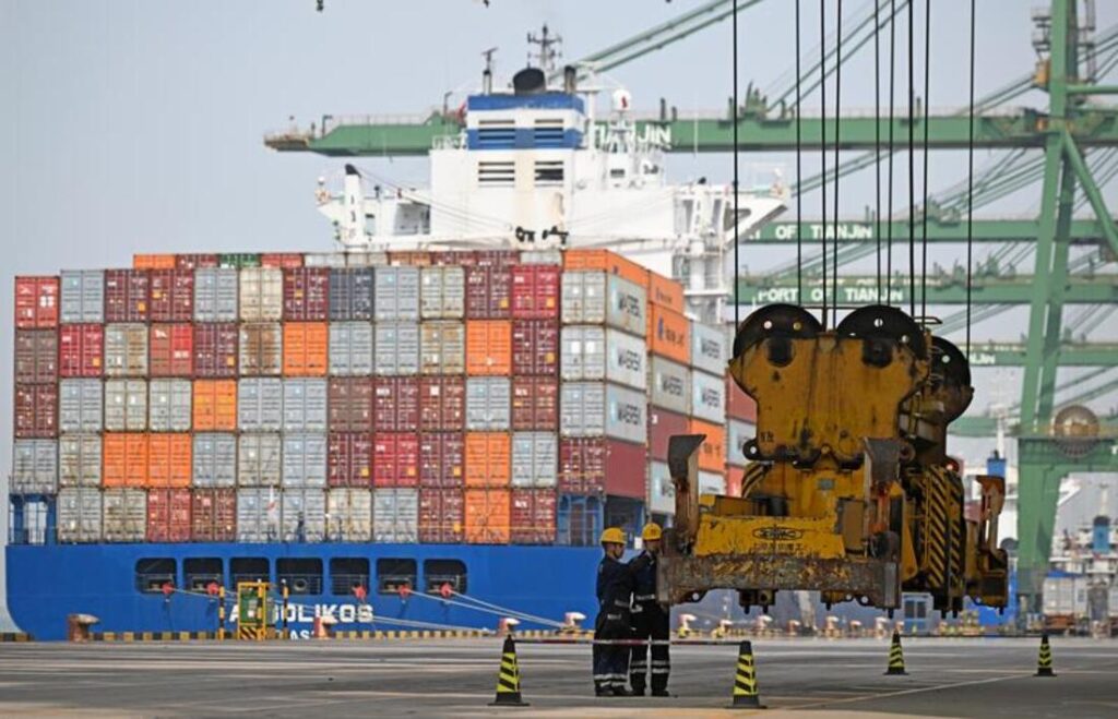 Porto de Tianjin, na China