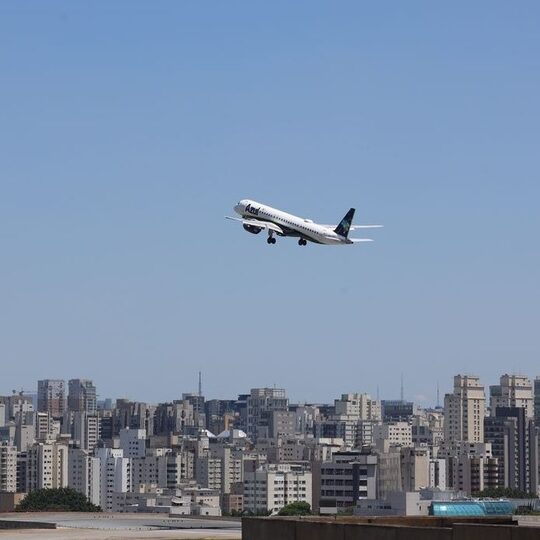 Imagem destacada de MPor monitora voos após cancelamentos e aciona Anac