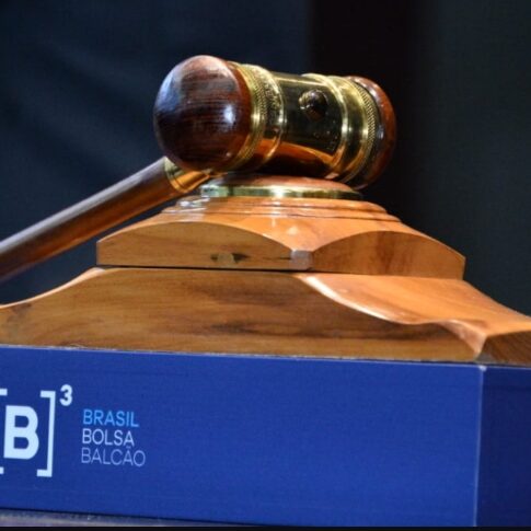 Imagem destacada de ANP propõe leilões de petróleo e gás na B3 