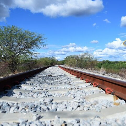 Câmara analisa proposta que muda regras de compartilhamento de ferrovias