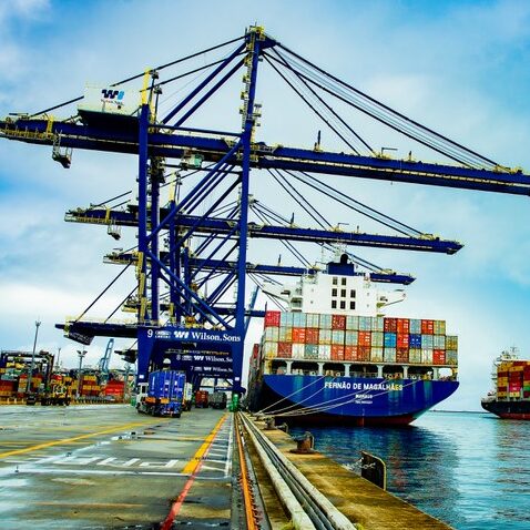 Porto de Salvador registra movimentação histórica de navios graneleiros