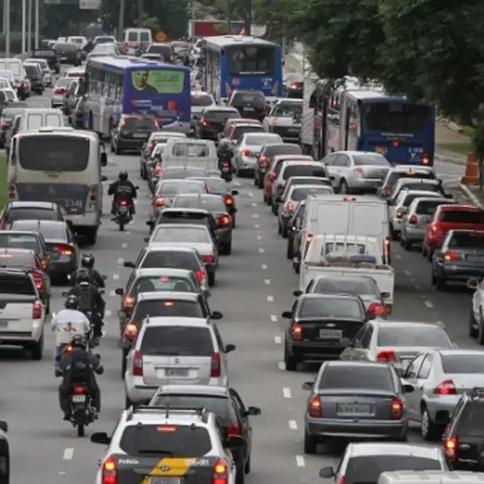 Imagem destacada de Gasolina e alimentos pressionam, e prévia da inflação sobe para 0,89%