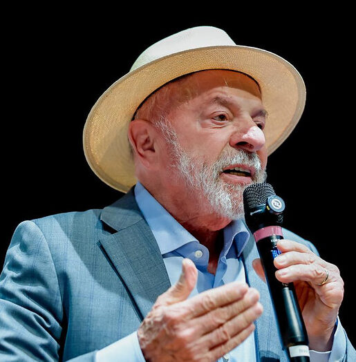 Imagem destacada de Lula é reeleito presidente com 51,76% dos votos válidos