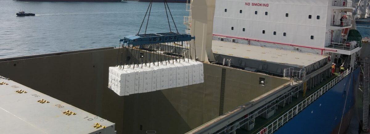 Suzano alcança marca histórica de movimentação de celulose