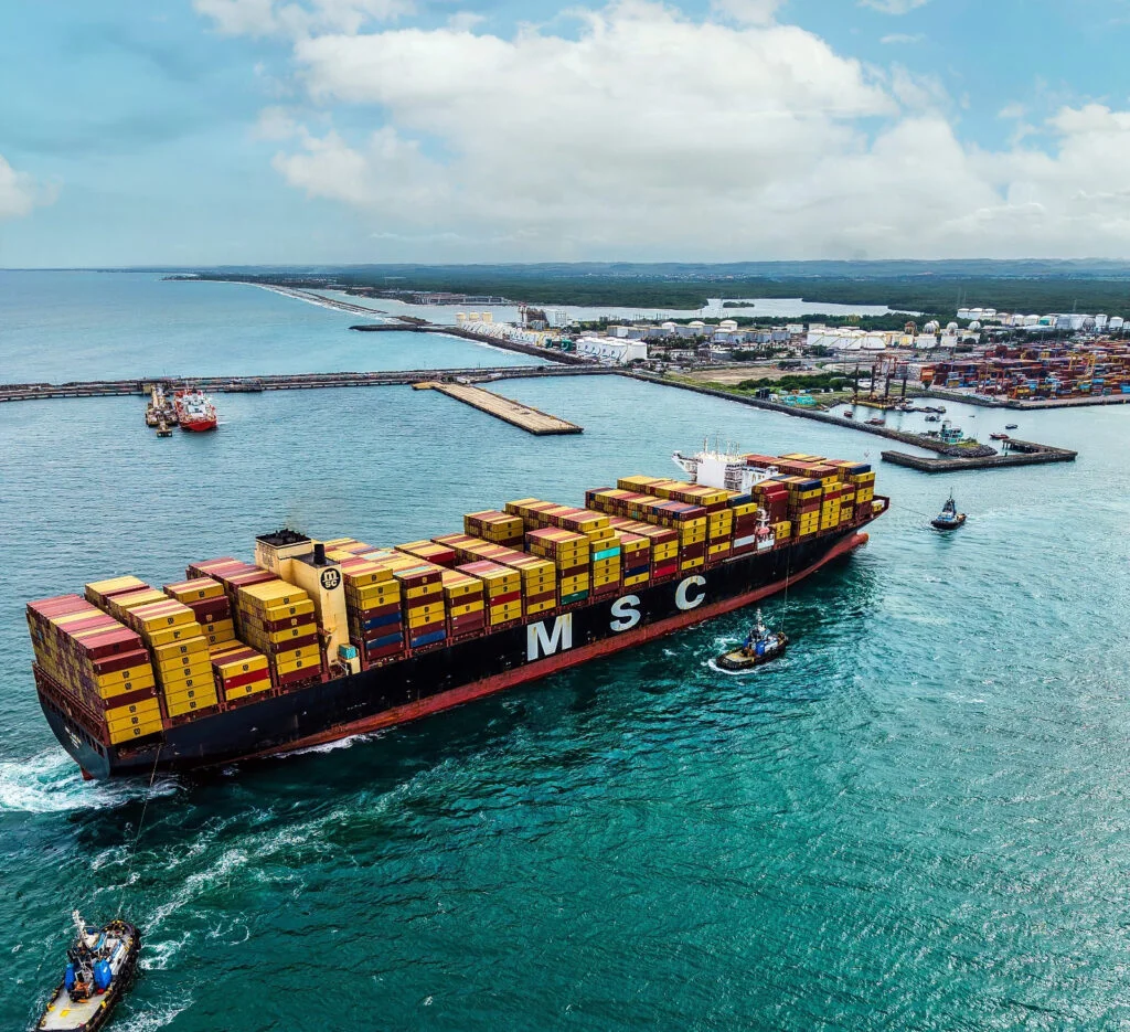 Imagem destacada de Suape homologa novas profundidades no calado para navios de 366 metros