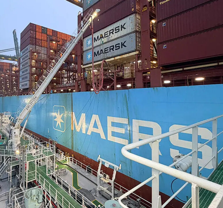 Imagem destacada de Maersk realiza abastecimento de navio com 5 mil toneladas de bioetanol